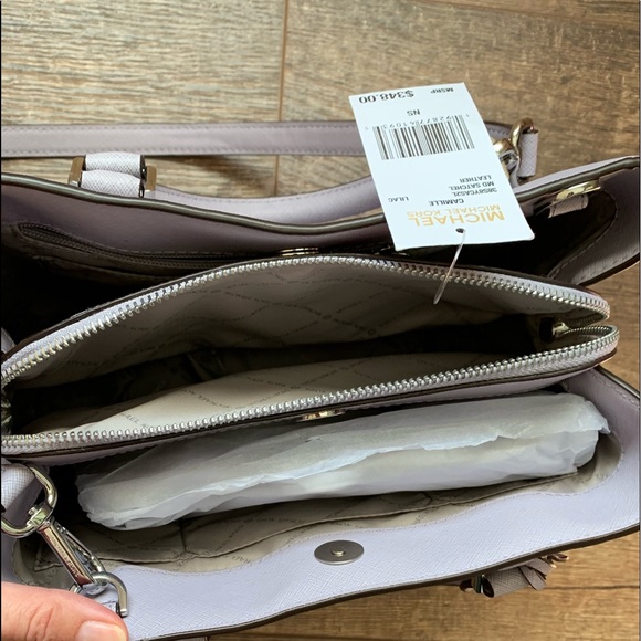 😃SOLD!!💃💃💃🕺🏼😃 🔥💜NEW MK Camille Satchel 💜 - Picture 6 of 8